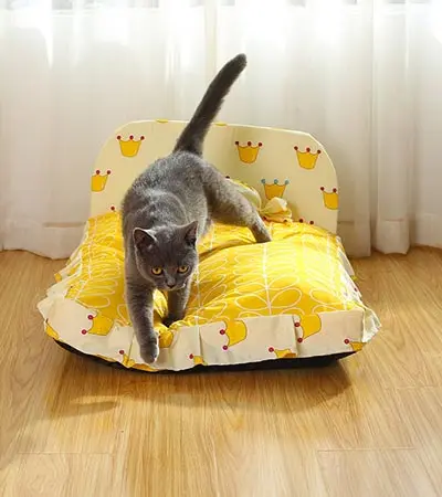 comfy pet bed